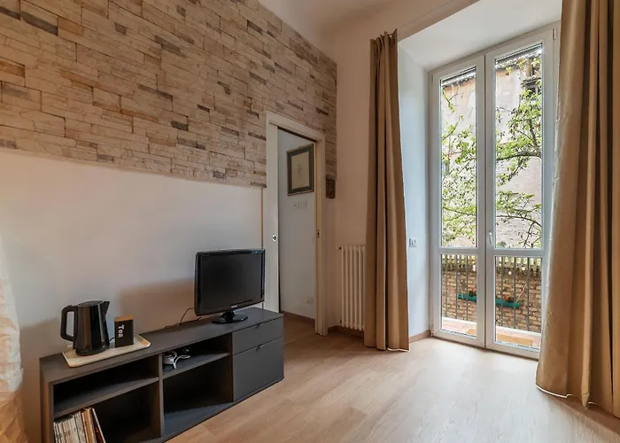 Guesthost - Termini Lovely Flat *
