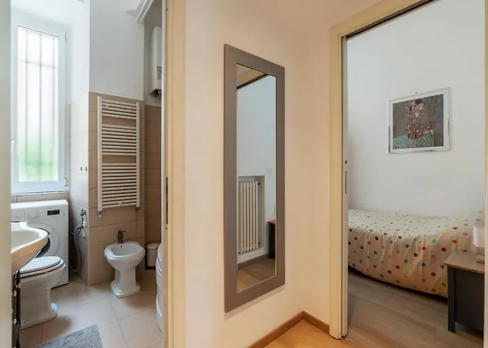 Guesthost - Termini Lovely Flat *